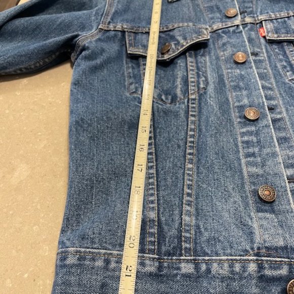 Vintage Levi Jean Jacket - Picture 7 of 9
